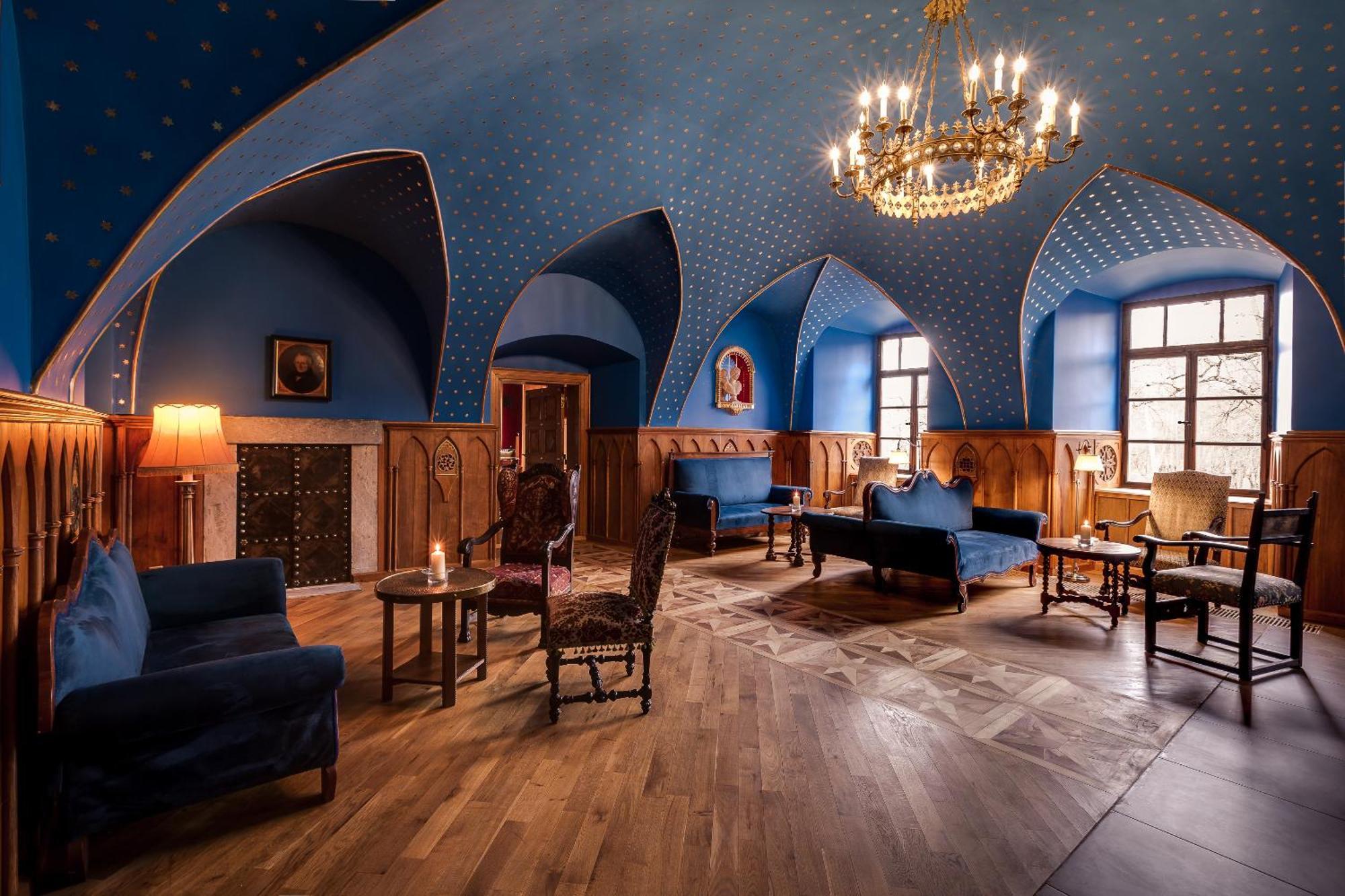 Zamek Karpniki Schloss Fischbach Lomnica  Extérieur photo